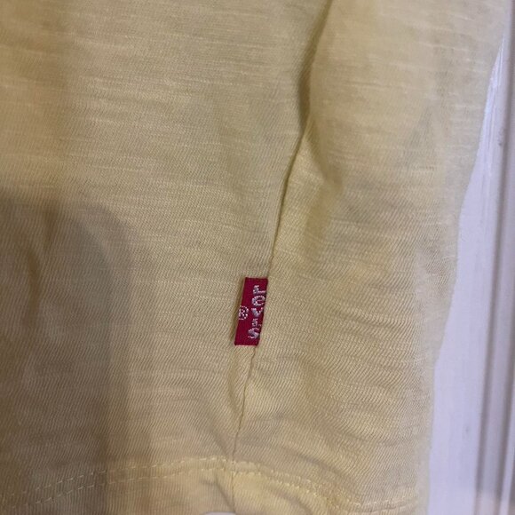 Levi Crop Top - Picture 4 of 5